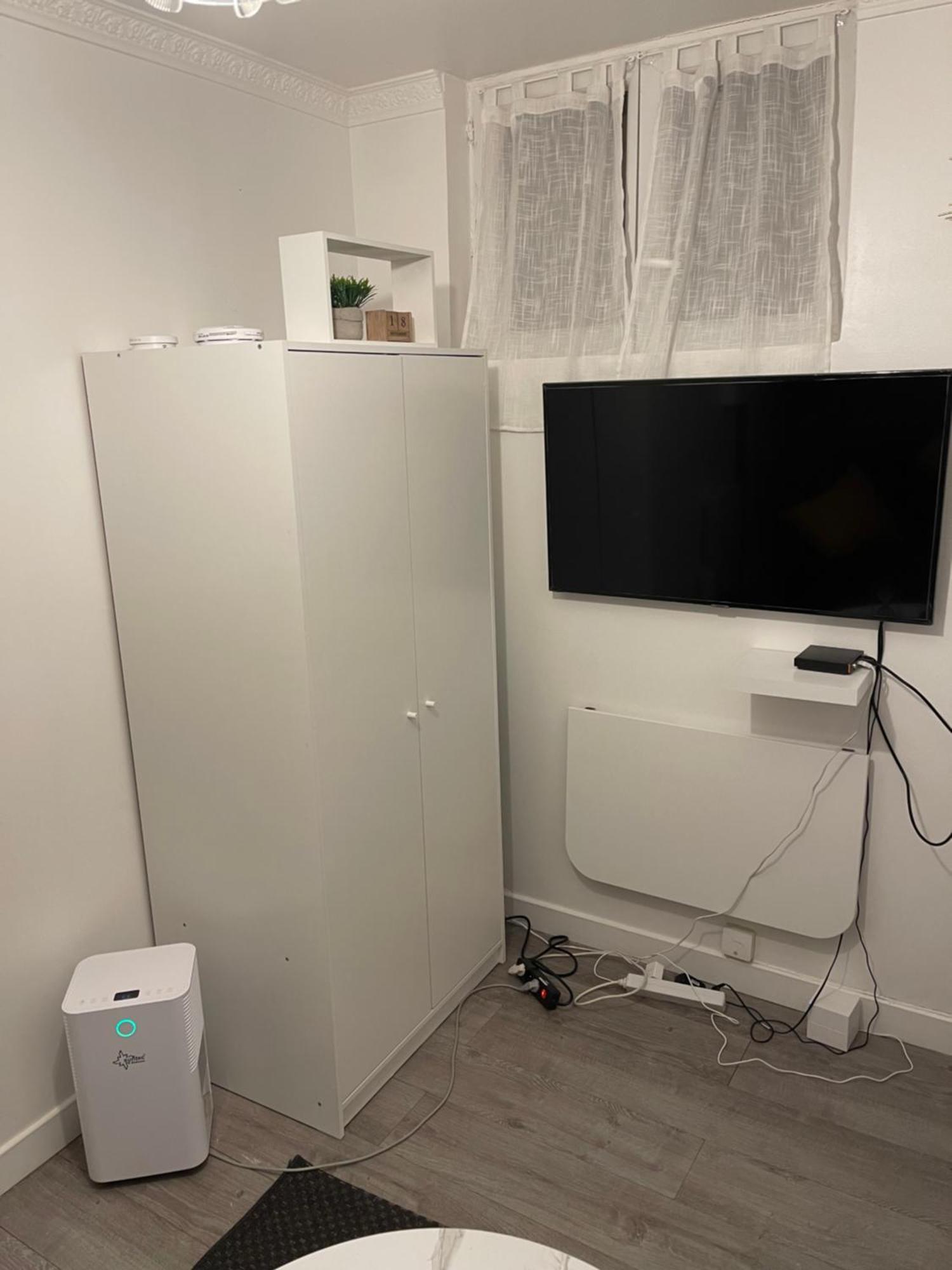 Studio Entierement Equipe A 10 Min De La Defense Suresnes Luaran gambar